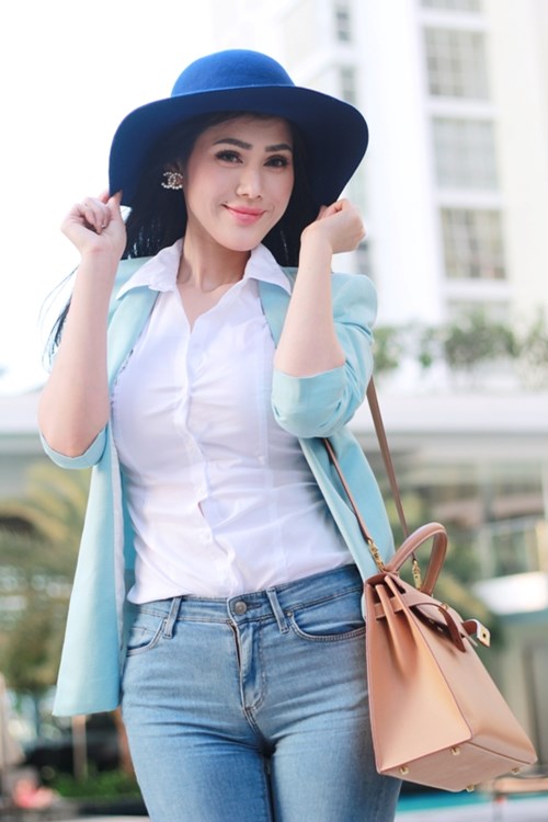 Maria Đinh Phương Ánh kín đáo vẫn sexy - 7