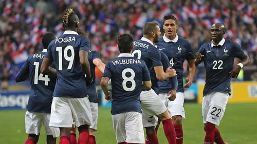Pháp – Hà Lan: Phân định trong hiệp 1 - 1