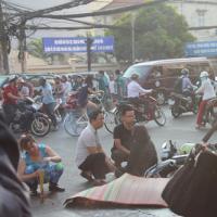 Tin tức trong ngày - Học sinh lớp 6 chết thảm dưới bánh xe buýt