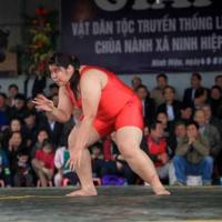 Thể thao - Nữ đô vật 106kg đè bẹp hàng loạt đối thủ