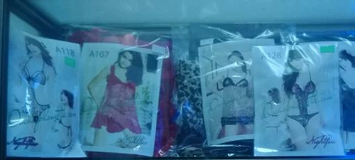 Hà Nội 8/3: Nội y “shop người lớn” cháy hàng - 3