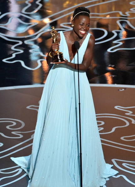 Hành trình tỏa sáng của "ngọc đen" Lupita Nyong’o - 2