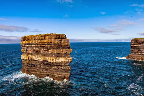 Ngỡ ngàng vẻ đẹp tháp đá "cô đơn" tại Ai-len - 2