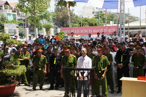 Tử hình kẻ giết chỉ huy công trình xây dựng - 2