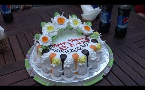 Top 6 Idol khoe tiệc mừng 8/3 trong MV mới - 9