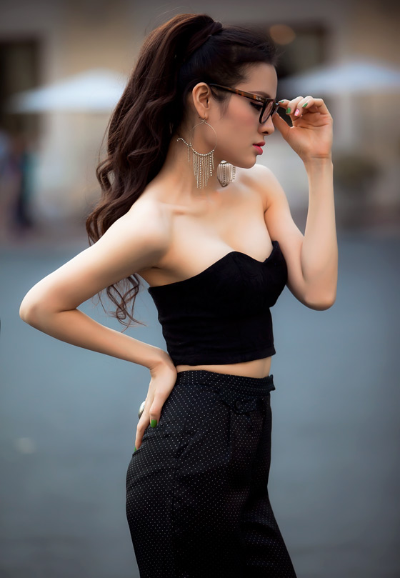 Phương Trinh Jolie đầy cám dỗ với áo quây - 4