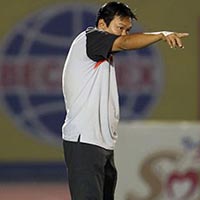 Bóng đá - Lại lúng túng tìm thầy