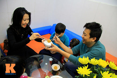 8/3: Anh Chánh trổ tài vào bếp - 13