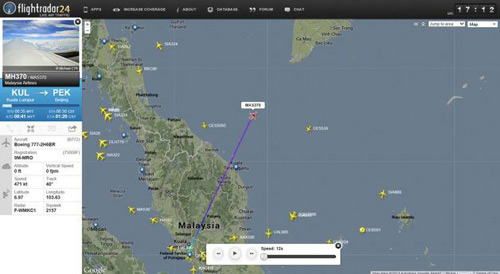 Máy bay Malaysia mất tích: Thắt lòng chờ đợi - 1