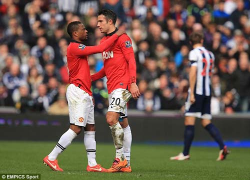 MU: Sự đối lập giữa Rooney và Persie - 1