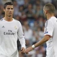 Bóng đá - Cột, xà ngăn Real "đánh tennis" trước Levante