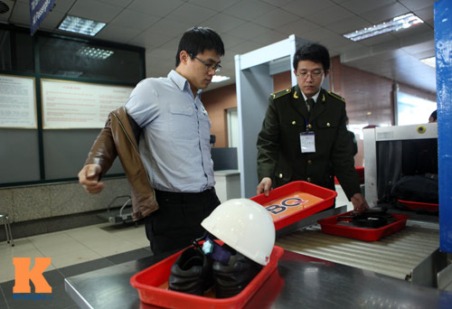 Chùm ảnh: An ninh sân bay Việt Nam được thắt chặt - 11