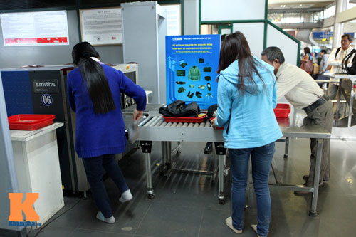 Chùm ảnh: An ninh sân bay Việt Nam được thắt chặt - 10