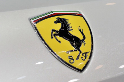 Ferrari California T: Siêu xe rẻ nhất trình làng - 9