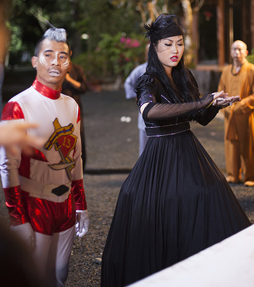 Phì cười xem Phi Thanh Vân làm “đạo chích” - 10