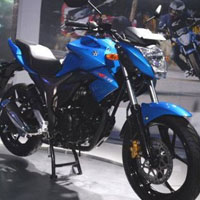 Ô tô - Xe máy - Suzuki ra mắt xe côn tay Gixxer 150 giá 22,9 triệu đồng