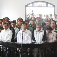 Tin tức trong ngày - Sáng nay, xử “đại án tham nhũng” ở Đắk Nông