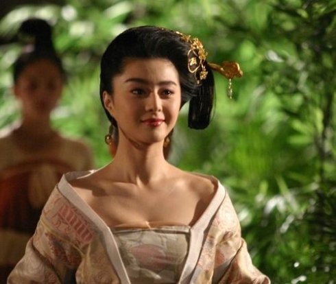 Phạm Băng Băng diễn cổ trang quá khêu gợi - 18