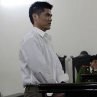 Pháp luật - Ngồi tù sau lần không đội mũ bảo hiểm