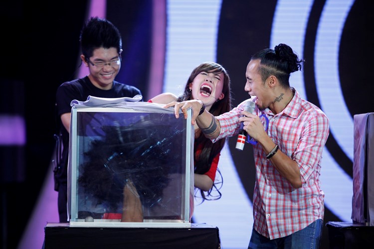 10 hot girl "méo mặt" vì rắn, ếch - 8