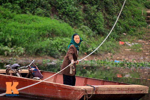Làng "đu dây" vượt sông giữa lòng HN - 13