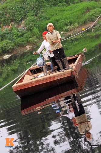 Làng "đu dây" vượt sông giữa lòng HN - 8