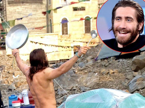 Sao Brokeback Mountain khỏa thân trên trường quay - 1