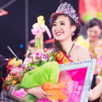 Bạn trẻ - Cuộc sống - Rực rỡ đêm hội nhan sắc vùng Kinh Bắc