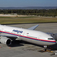 Bạn trẻ - Cuộc sống - Công sở “nóng” vụ máy bay MH370 mất tích