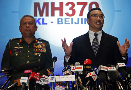 Malaysia: MH370 không "bay mù" lâu đến thế - 1