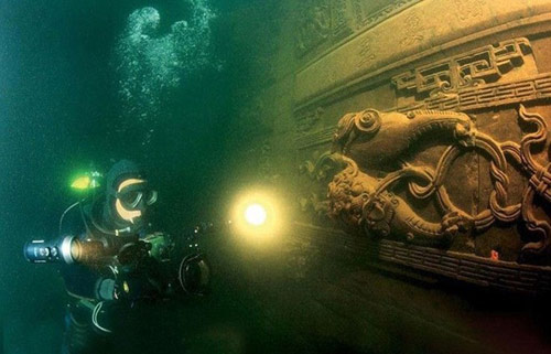 Kỳ bí thành phố nghìn năm tuổi dưới đáy hồ - 4