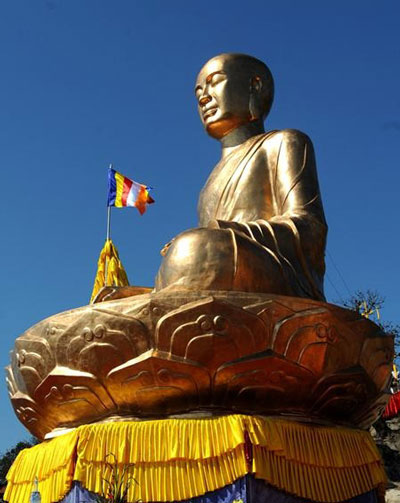 Tượng Phật hoàng Trần Nhân Tông đạt kỷ lục châu Á - 1