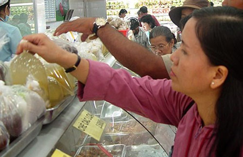 Chất lượng hàng siêu thị: Đánh đố với “đát” - 1