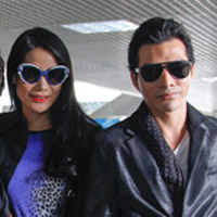 Xu hướng thời trang - Trương Ngọc Ánh được chồng "hộ tống" ra Hà Nội