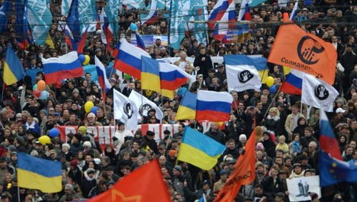 3.000 người biểu tình phản đối Crimea sáp nhập Nga - 1