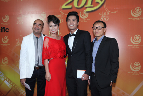 Dàn mỹ nhân Việt khoe thềm ngực gợi cảm - 3