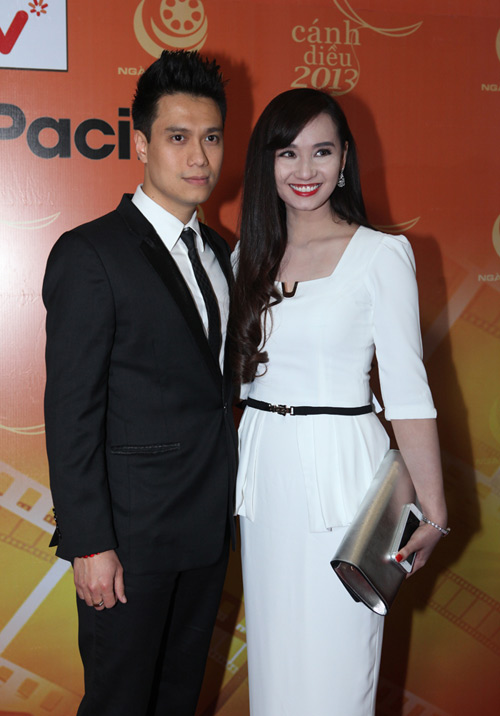 Dàn mỹ nhân Việt khoe thềm ngực gợi cảm - 17