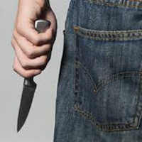 Pháp luật - Đến nhà vợ chơi, cầm dao đe dọa, hãm hiếp mẹ vợ