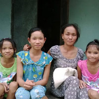 Tin tức trong ngày - Chuyện cười ra nước mắt ở "làng không răng"