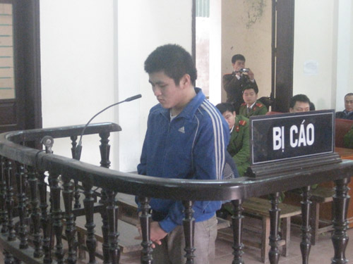 Tài xế taxi cố tình cán chết đồng nghiệp lĩnh án - 1