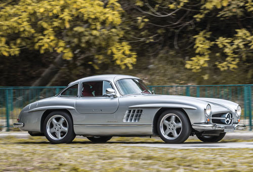 Siêu xe “cánh chinh” cổ 300SL AMG 1954 tái xuất - 4
