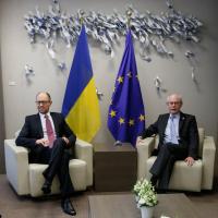 Tin tức trong ngày - EU trừng phạt 21 quan chức Nga, Ukraine