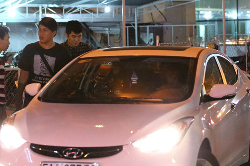 Hương Tràm nhún nhảy cổ vũ anh trai thi X Factor - 8