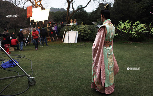 Một ngày bận rộn của bản sao Lý Tiểu Long - 11