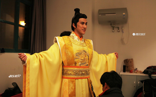 Một ngày bận rộn của bản sao Lý Tiểu Long - 12