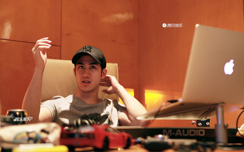 Một ngày bận rộn của bản sao Lý Tiểu Long - 9