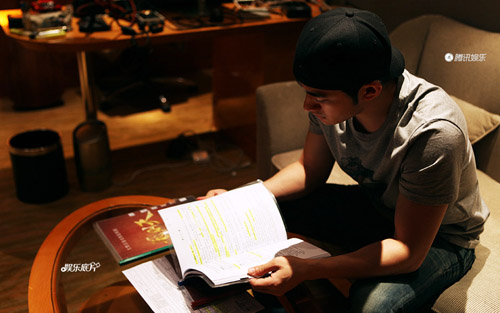 Một ngày bận rộn của bản sao Lý Tiểu Long - 10