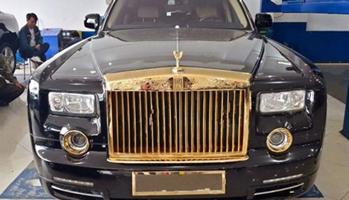 Rolls-Royce Phantom độ vàng 24k ở Hà Nội - 1