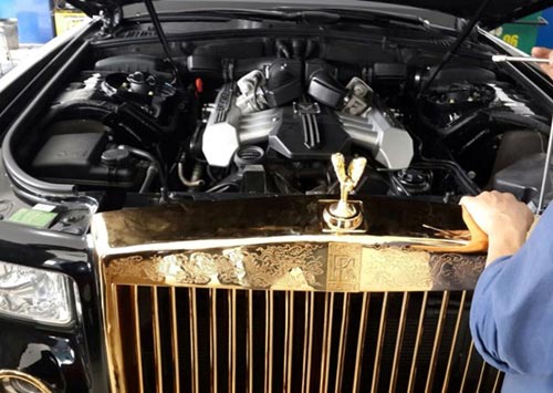 Rolls-Royce Phantom độ vàng 24k ở Hà Nội - 2