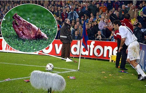 El Clasico: Từ chiếc đầu lợn đến ...móc mắt - 1